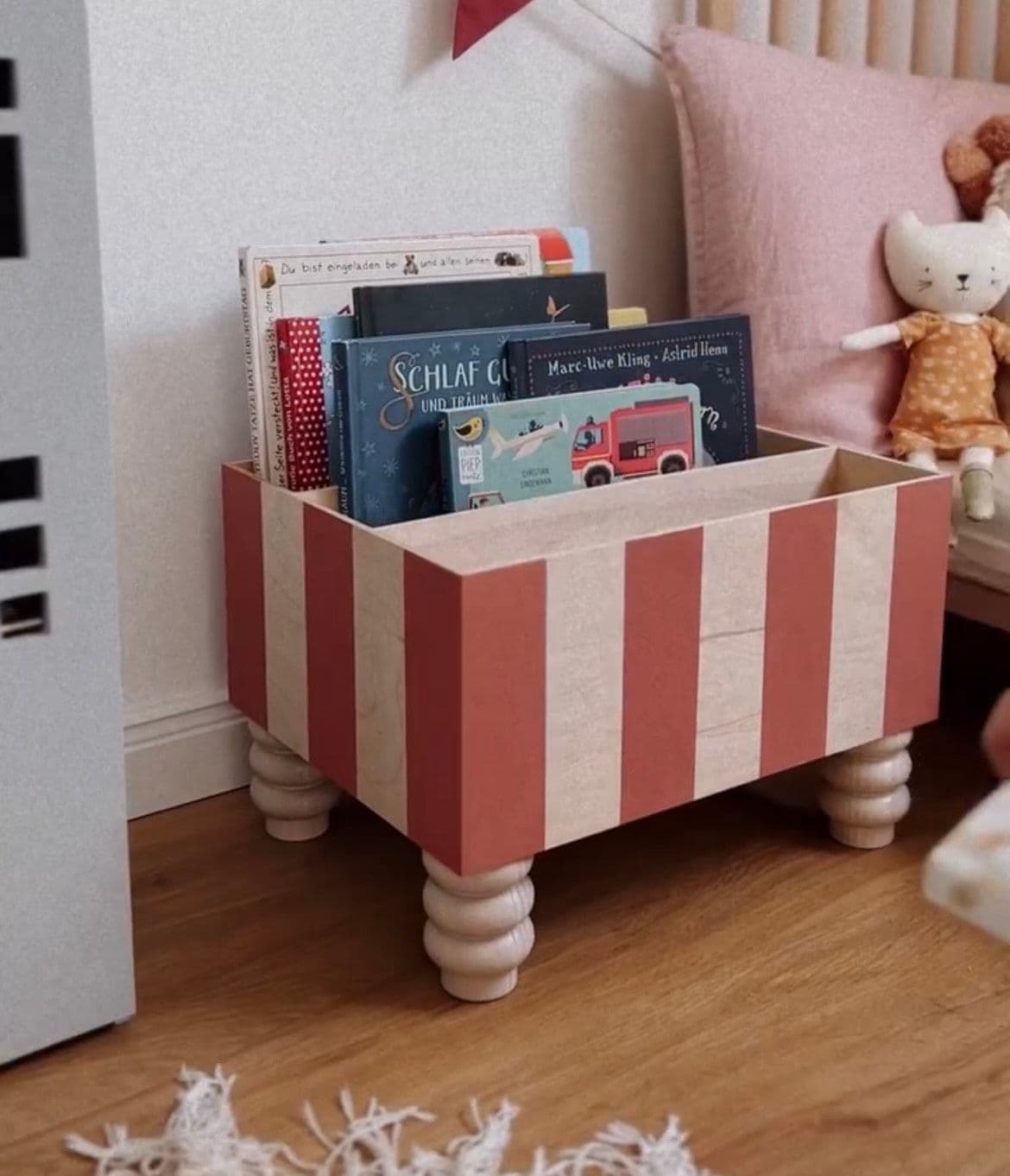 Hack IKEA : Rangement de livres IKEA Moppe