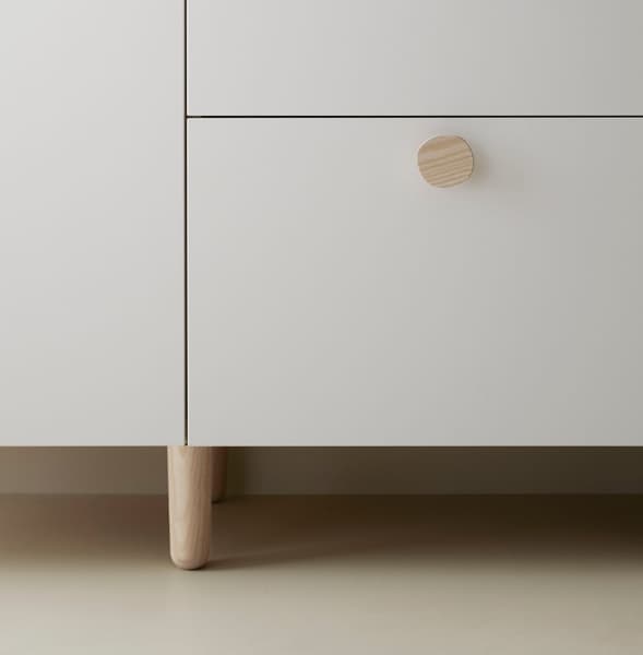 White / Ash